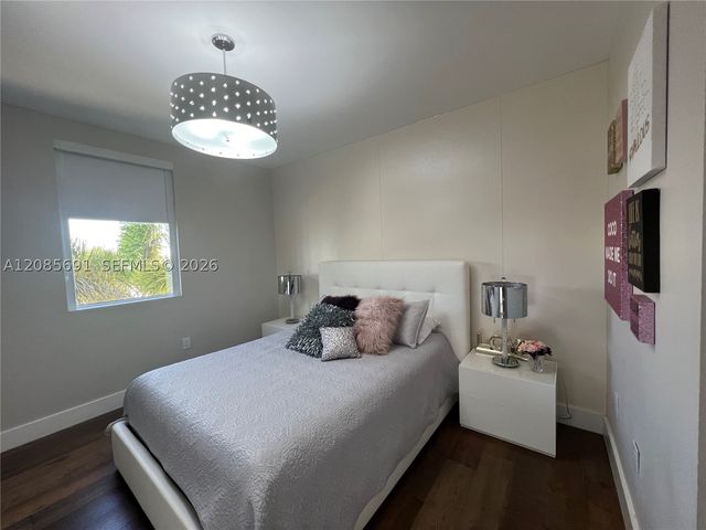 7550 NW 101st Ct 0, Doral, FL 33178