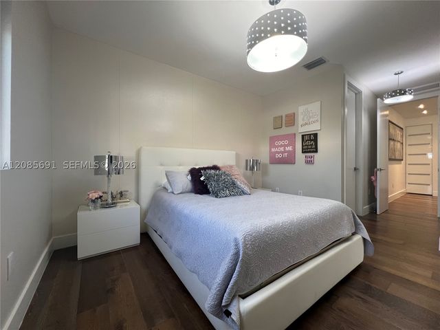 7550 NW 101st Ct 0, Doral, FL 33178