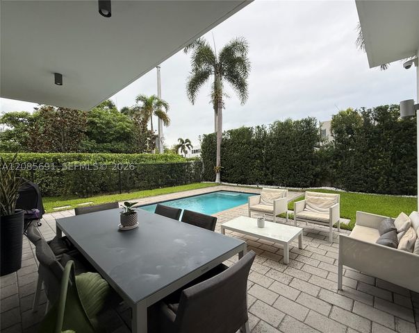 7550 NW 101st Ct 0, Doral, FL 33178