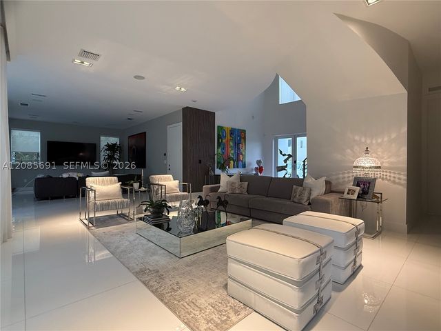 7550 NW 101st Ct 0, Doral, FL 33178