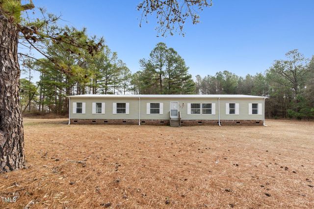 752 Dundee Circle, Raeford, NC 28376