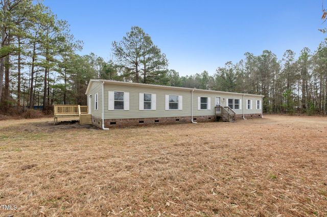 752 Dundee Circle, Raeford, NC 28376
