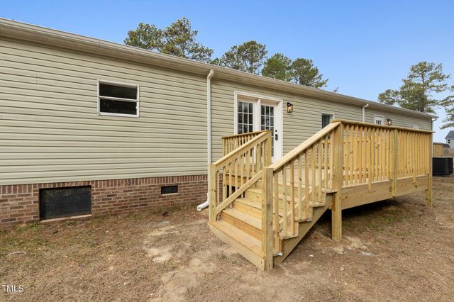 752 Dundee Circle, Raeford, NC 28376