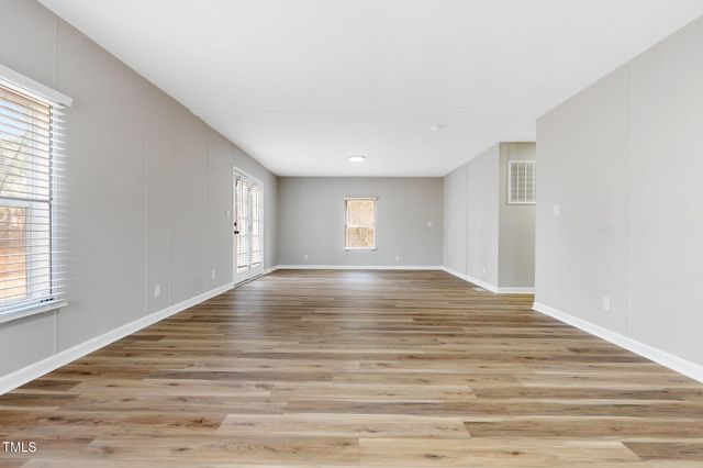 752 Dundee Circle, Raeford, NC 28376