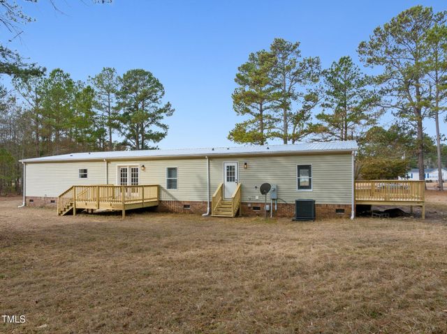 752 Dundee Circle, Raeford, NC 28376