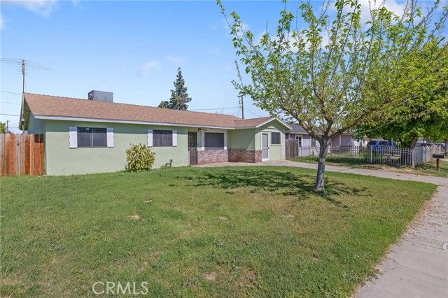 10840 Beverly Drive, Hanford, CA 93230