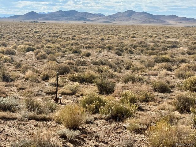 15 Navajo Ave, Blanca, CO 81123