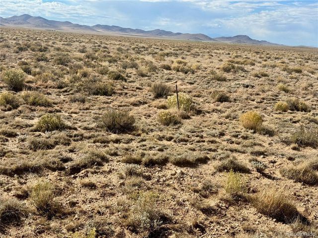 15 Navajo Ave, Blanca, CO 81123