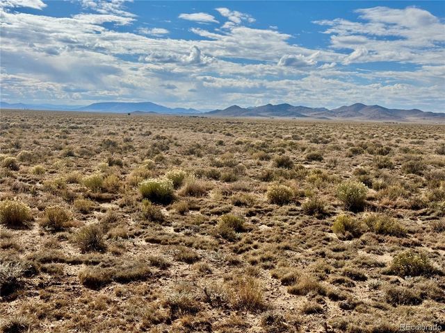 15 Navajo Ave, Blanca, CO 81123