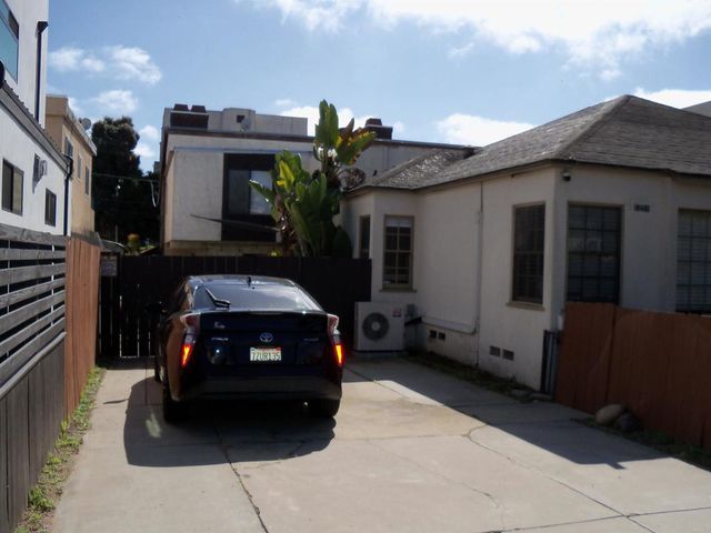 1250 1254 Parker Place, San Diego, CA 92109