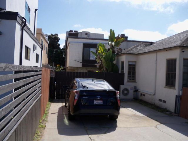 1250 1254 Parker Place, San Diego, CA 92109