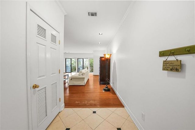 3071 Lenox Road NE 11, Atlanta, GA 30324