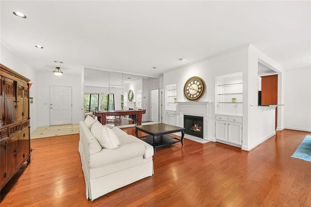 3071 Lenox Road NE 11, Atlanta, GA 30324