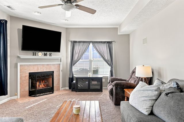 2484 Burgundy Way, Plainfield, IN 46168