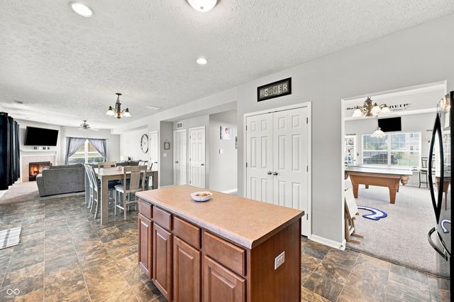 2484 Burgundy Way, Plainfield, IN 46168