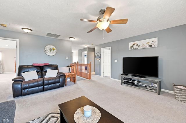 2484 Burgundy Way, Plainfield, IN 46168