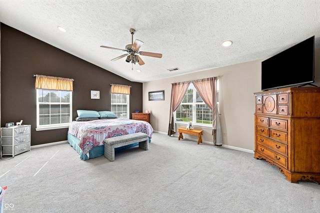 2484 Burgundy Way, Plainfield, IN 46168