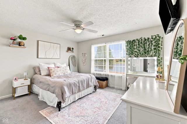 2484 Burgundy Way, Plainfield, IN 46168