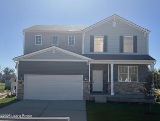 921 Triplett Cir, Shelbyville, KY 40065