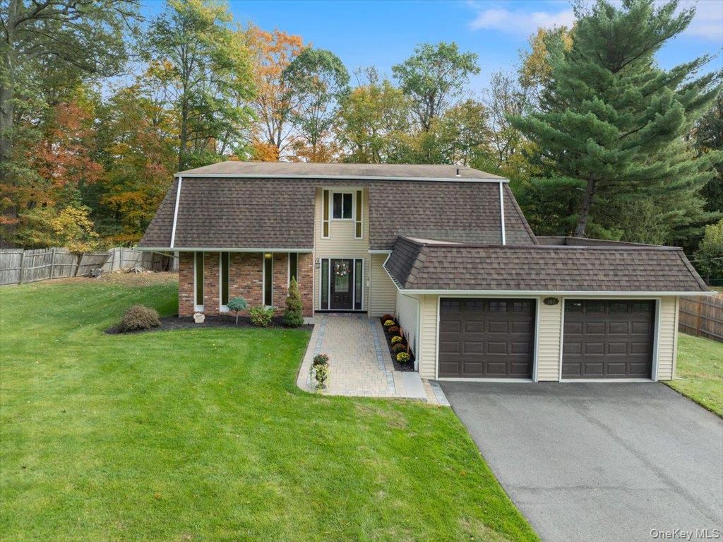 107 Tennyson Drive, Nanuet, NY 10954