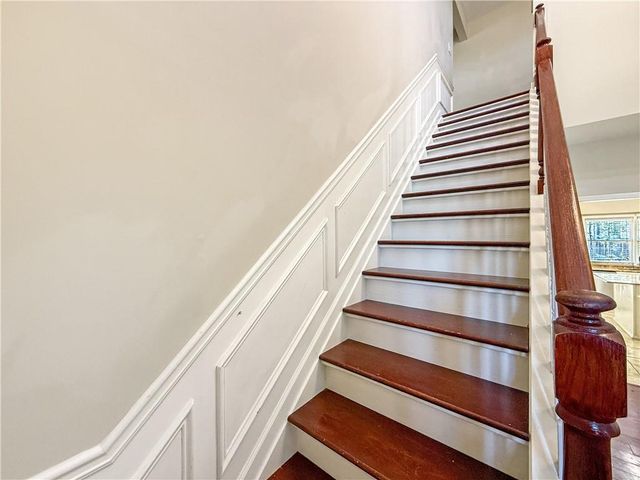 10650 Hawkhurst Way, Johns Creek, GA 30097