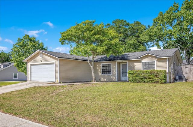 370 N LAKE AVENUE, Apopka, FL 32703