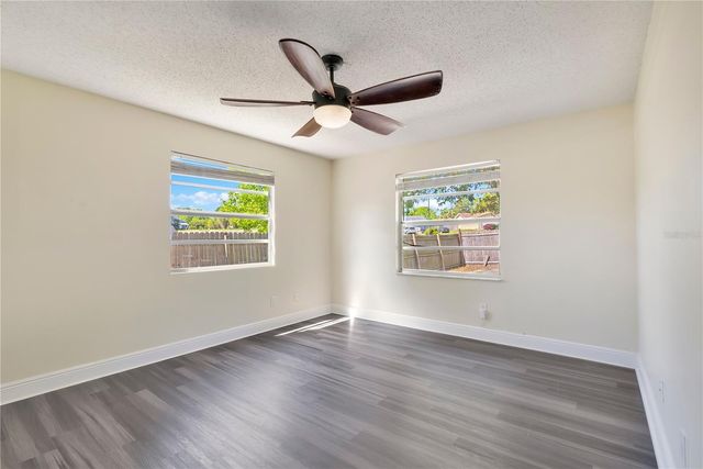 370 N LAKE AVENUE, Apopka, FL 32703