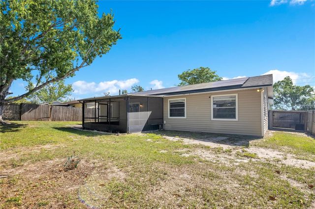 370 N LAKE AVENUE, Apopka, FL 32703