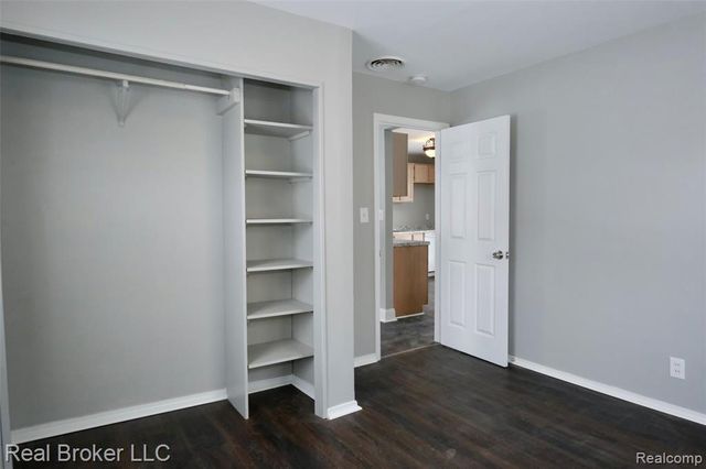 26270 Grandmont Street, Roseville, MI 48066