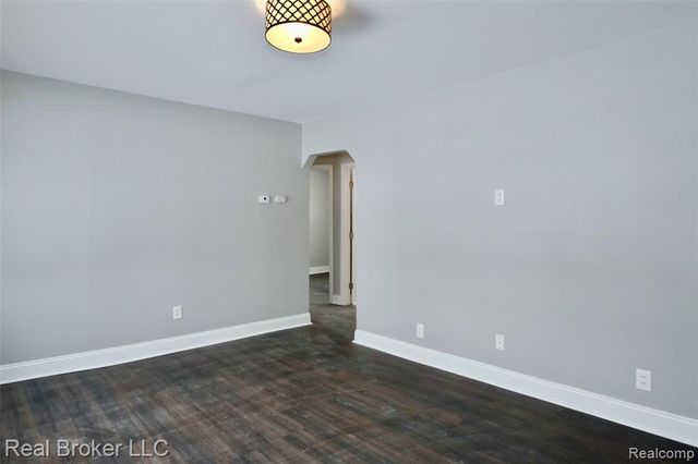 26270 Grandmont Street, Roseville, MI 48066