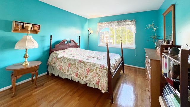 968 Knowles Road, Gurnee, IL 60031