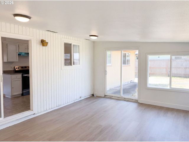 4927 TRADE WIND Ave, Keizer, OR 97303