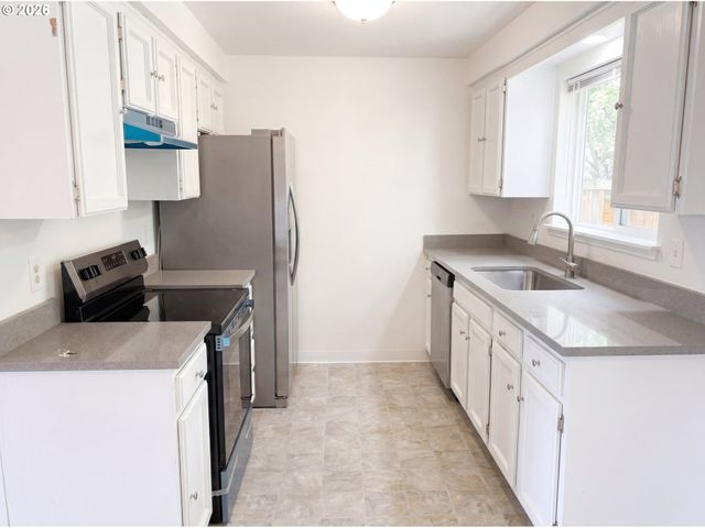 4927 TRADE WIND Ave, Keizer, OR 97303