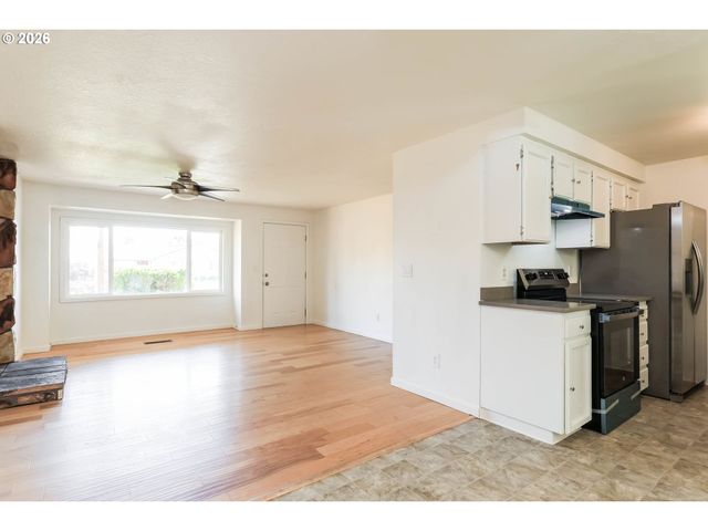 4927 TRADE WIND Ave, Keizer, OR 97303