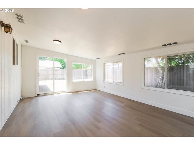 4927 TRADE WIND Ave, Keizer, OR 97303