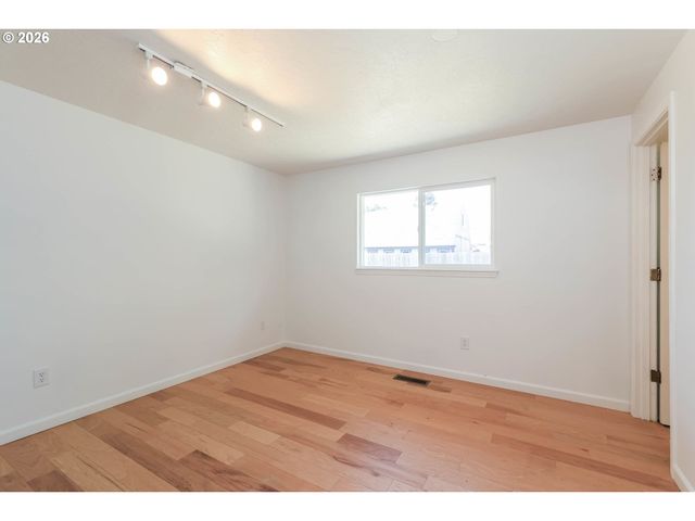 4927 TRADE WIND Ave, Keizer, OR 97303