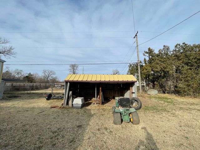 3432 W 8th St N, Wichita, KS 67203