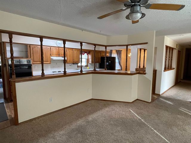 3432 W 8th St N, Wichita, KS 67203