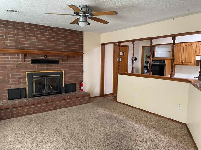 3432 W 8th St N, Wichita, KS 67203