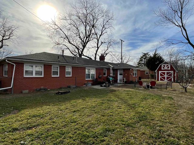 3432 W 8th St N, Wichita, KS 67203