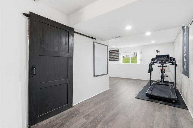 3335 Stoneview Circle SW, Cedar Rapids, IA 52404