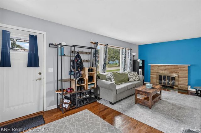 1714 Cooper Avenue, Lansing, MI 48910