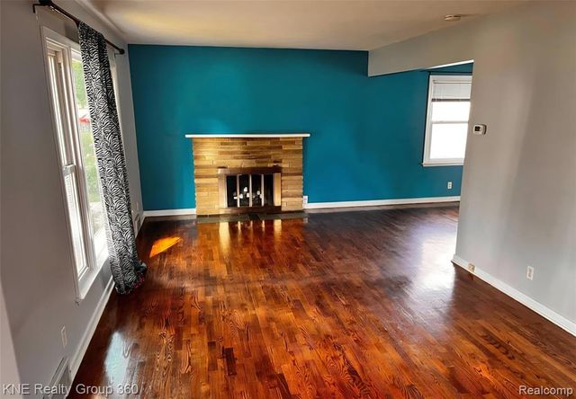 1714 Cooper Avenue, Lansing, MI 48910