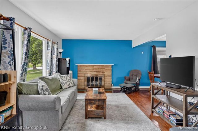 1714 Cooper Avenue, Lansing, MI 48910