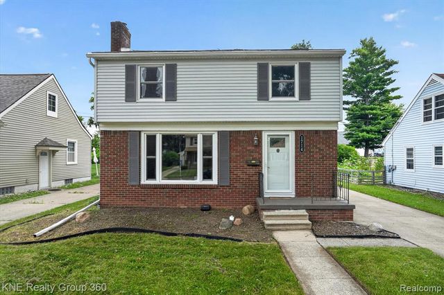 1714 Cooper Avenue, Lansing, MI 48910