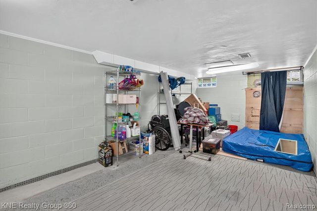 1714 Cooper Avenue, Lansing, MI 48910