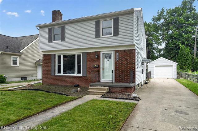 1714 Cooper Avenue, Lansing, MI 48910