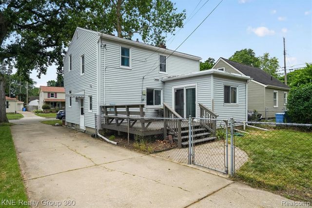 1714 Cooper Avenue, Lansing, MI 48910