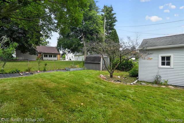 1714 Cooper Avenue, Lansing, MI 48910