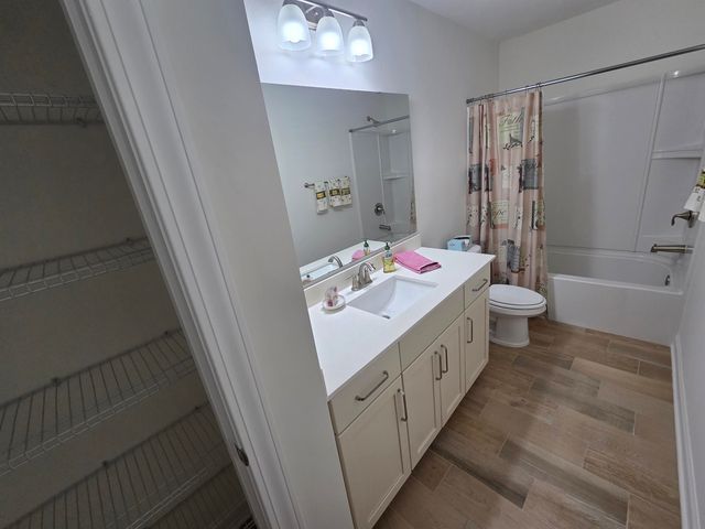 1000 Englemann Oak Dr., Myrtle Beach, SC 29579